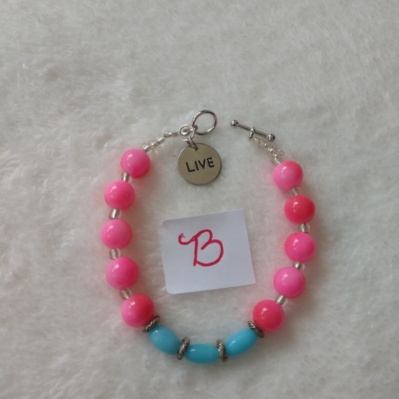 Bracelets - Picture 6 of 8